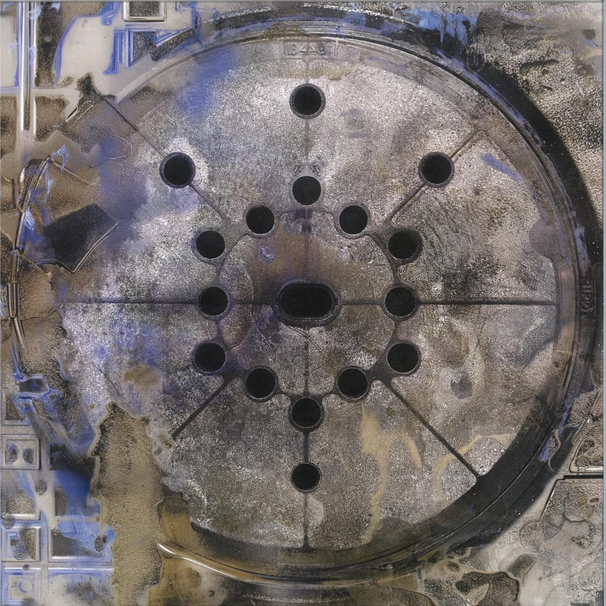 ✧「 ʀᴇʟᴇᴀꜱᴇ 」✧
ecstatic to finally have my release on @bluehour909 in my hands — thanks again both to luke and to @marcomaldarella for putting their time and effort into this ❤️
also big ups to everyone who’s supported, played and bought the tunes, it means more than you could ever know. genuinely.
you can still grab it from ur fave record stores + bandcamp